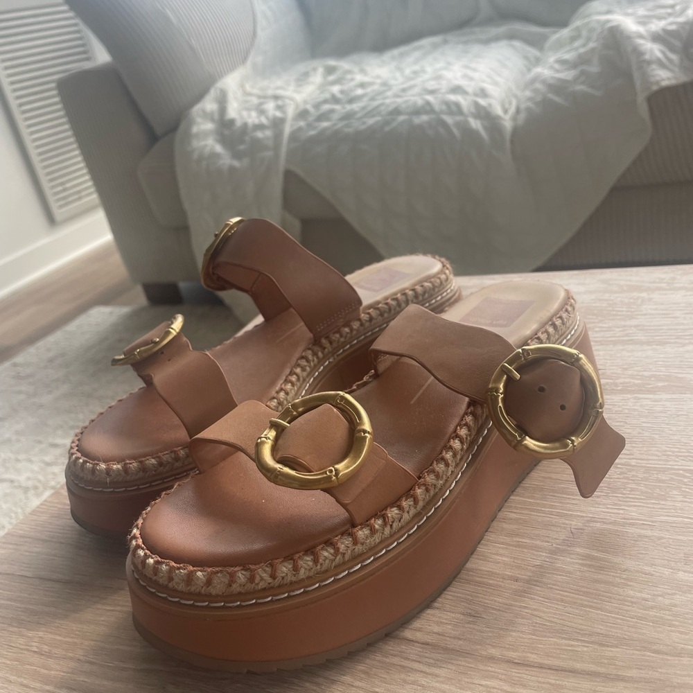 Dolce Vita Tan Platform Sandals with Gold Accents